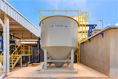 Sludge thickening tanks in water treatment plants
