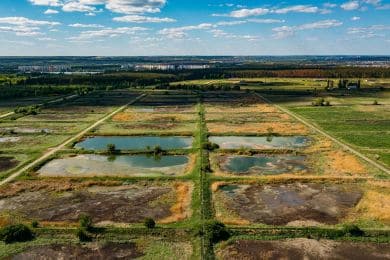 Segmented Sludge Drying Zones for Wastewater Treatment